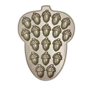 ACORN Bundt Cakelet Nordic Ware USA Non Stick Baking Pan Fall Thanksgiving